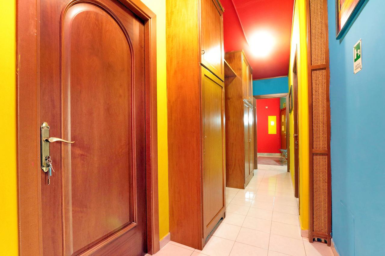 Rent Room Rom Exterior foto